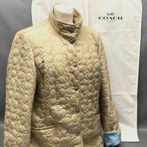 P1740- NWOT Coach Light Khaki Quilted Signature C Puffer Jacket w Garment Bag-L